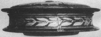 PYXIS (ATHENIAN, RED-FIGURE)