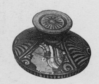 LEKANIS LID (SOUTH ITALIAN, APULIAN, RED-FIGURE)