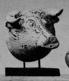 FIGURE VASE (MYCENEAN)