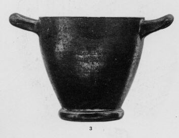 SKYPHOS (CALENIAN, BLACK GLAZE)