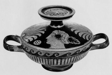 LEKANIS (SOUTH ITALIAN, APULIAN, RED-FIGURE)