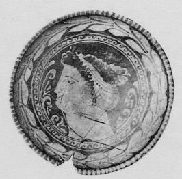 PLATE (SOUTH ITALIAN, APULIAN, RED-FIGURE)