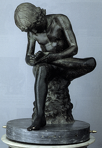 Photo of Spinario statue